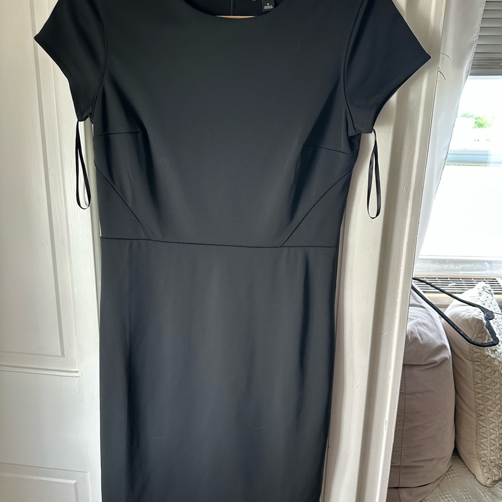 Ann Taylor Gray Sheath Dress Short Sleeve Crew Neck
